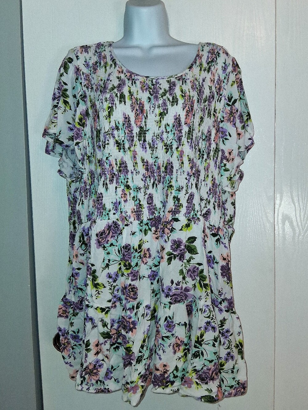 Torrid, Babydoll Smocked Top, Sz 5, Purple Roses Pattern